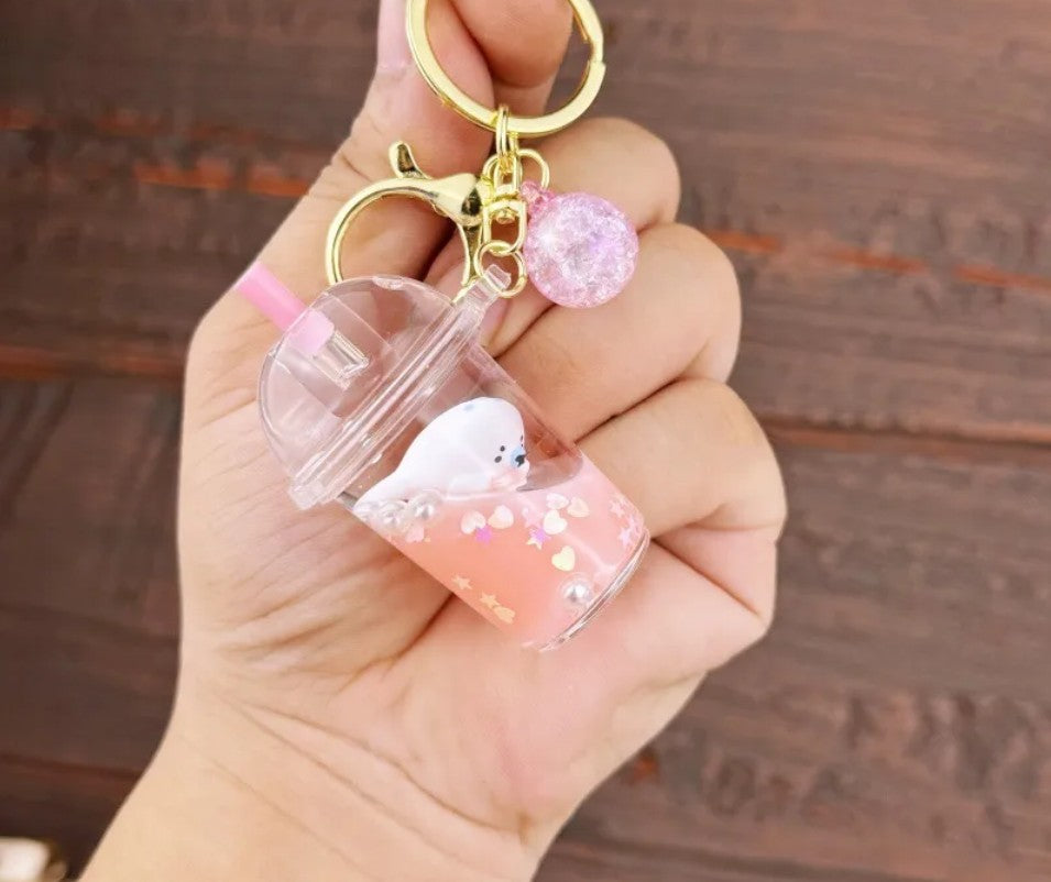 [1 PIECE] Seal and Pearls Cup Acrylic Liquid Keychain