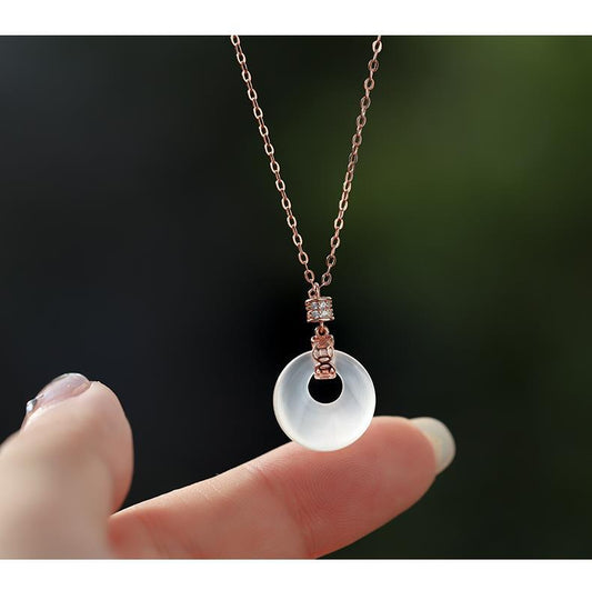 [1 PIECE] Elegant Round Jade Pendant with Chain Necklace