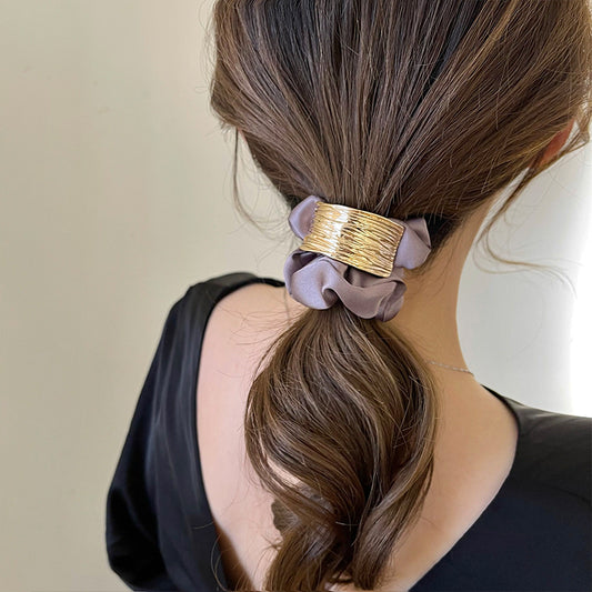 [1 PIECE] Scrunchie with Curved Alloy Plated Decoration