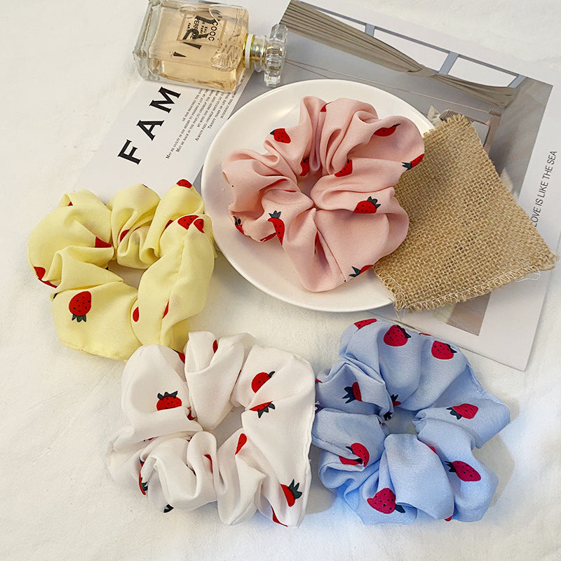 [1 PIECE] Strawberry Print Scrunchie