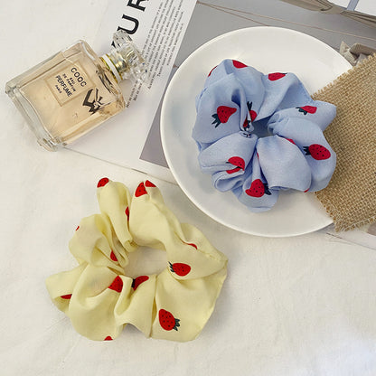 [1 PIECE] Strawberry Print Scrunchie