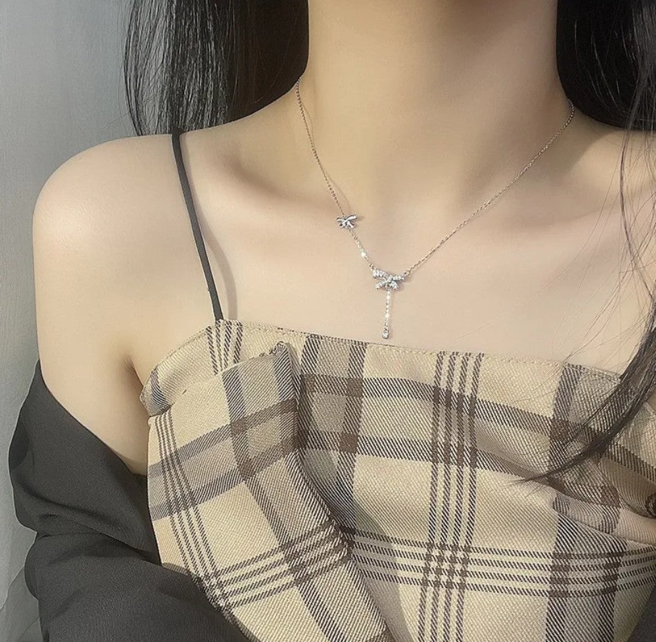 [1 PIECE] Rhinestones and Bows Necklace