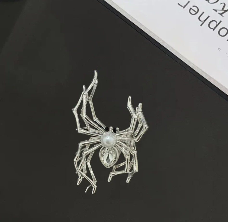 [1 PIECE] Climbing Spider Hair Claw