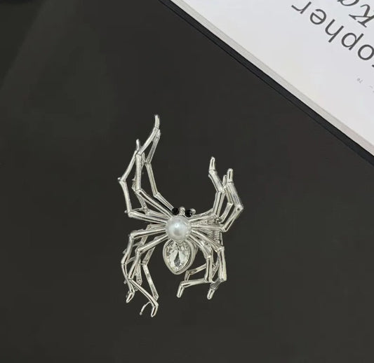 [1 PIECE] Climbing Spider Hair Claw