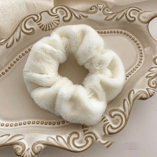 [1 PIECE] Off-White Fuzzy Scrunchie